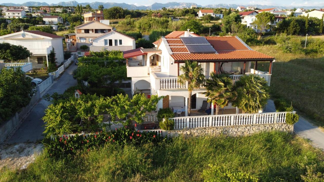 Villa Sabina - Apartments Kroatien Ražanac Exterior foto