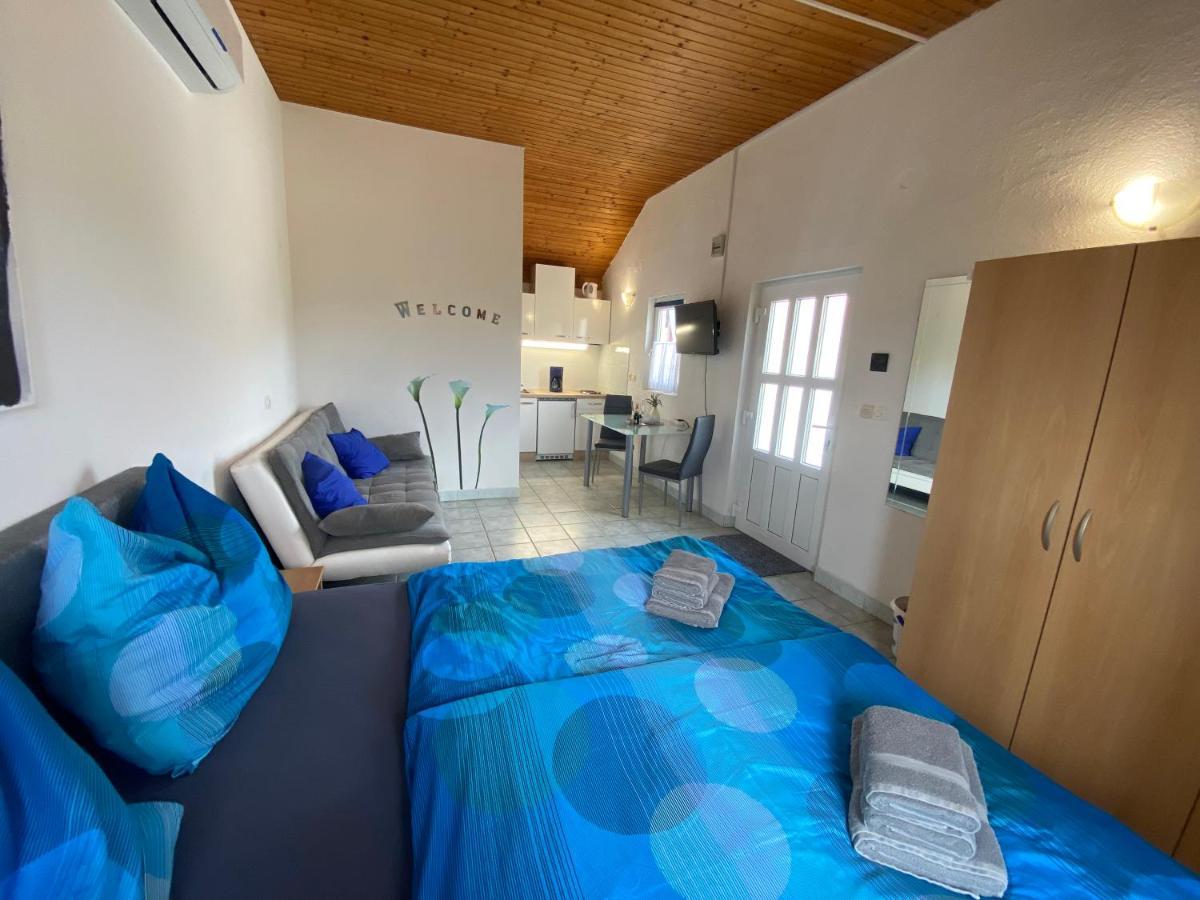 Villa Sabina - Apartments Kroatien Ražanac Exterior foto
